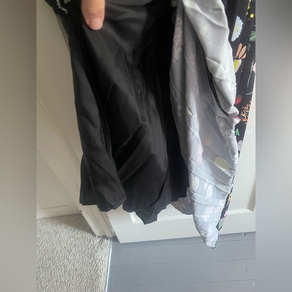 Make my Lemonade (French brand) Cassie Floral dress Size 40/Size 8 - Picture 8 of 14